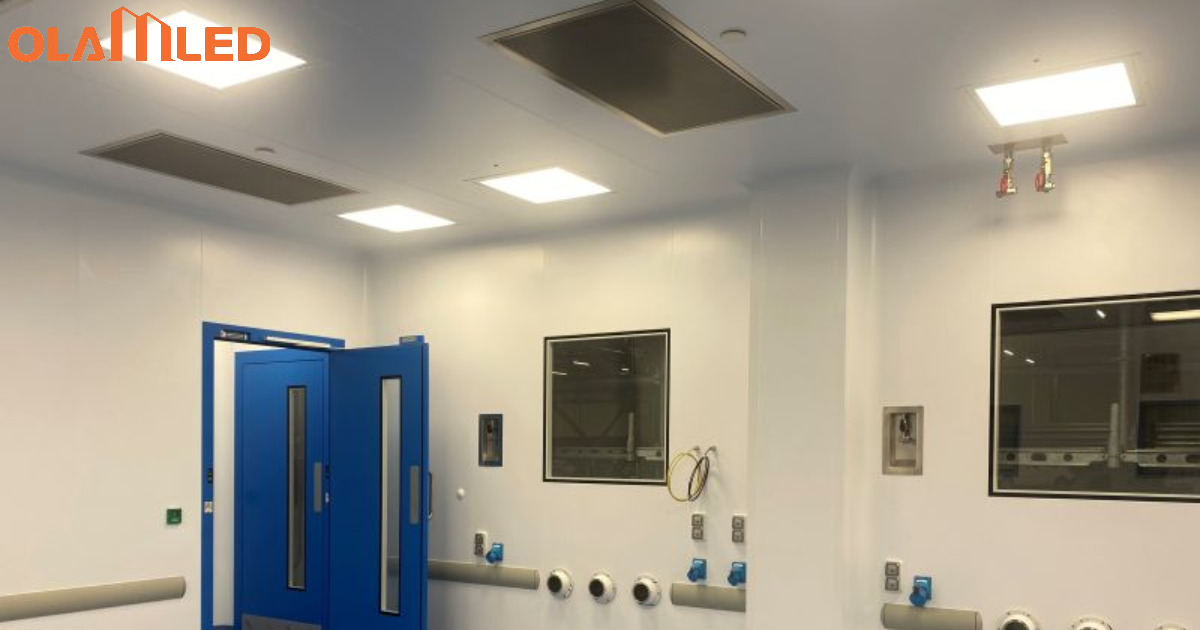 A hospital room showcasing blue walls and doors, enhanced by led cleanroom troffer lighting.