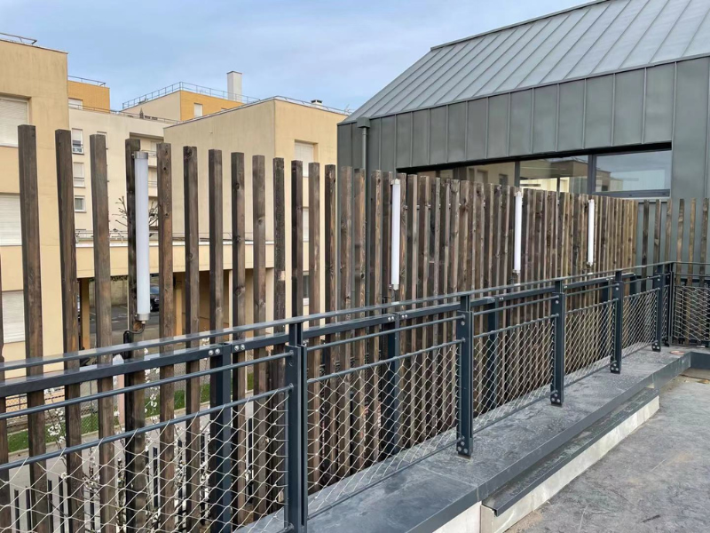 Outdoor rail corridor lighting