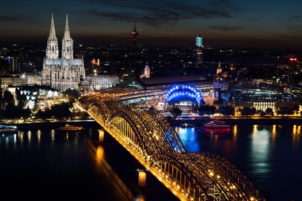 10 Ideas For Planning A Bridge Lighting Design! 1 blog 121