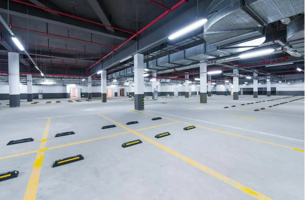 Průvodce řešeními LED osvětlení pro parkoviště 3 řešení LED osvětlení na parkovištích
